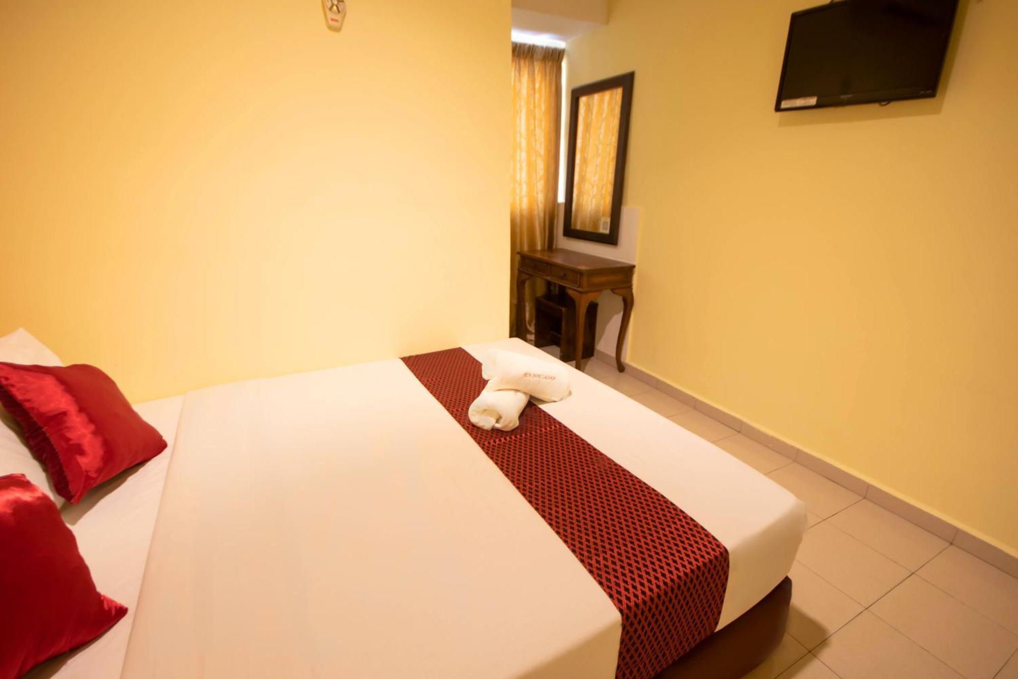 Hotel Sun Lagoon Near Sunway Lagoon Theme Park 3*