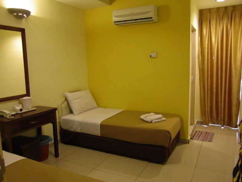 Sun Lagoon Near Sunway Lagoon Theme Park Hotel